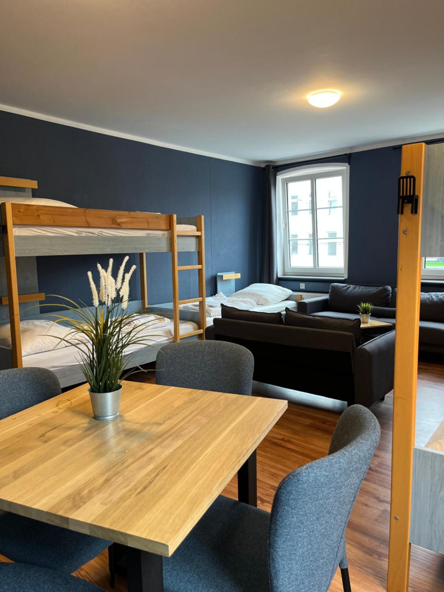 Blue Doors Hostel Ktv روستوك المظهر الخارجي الصورة