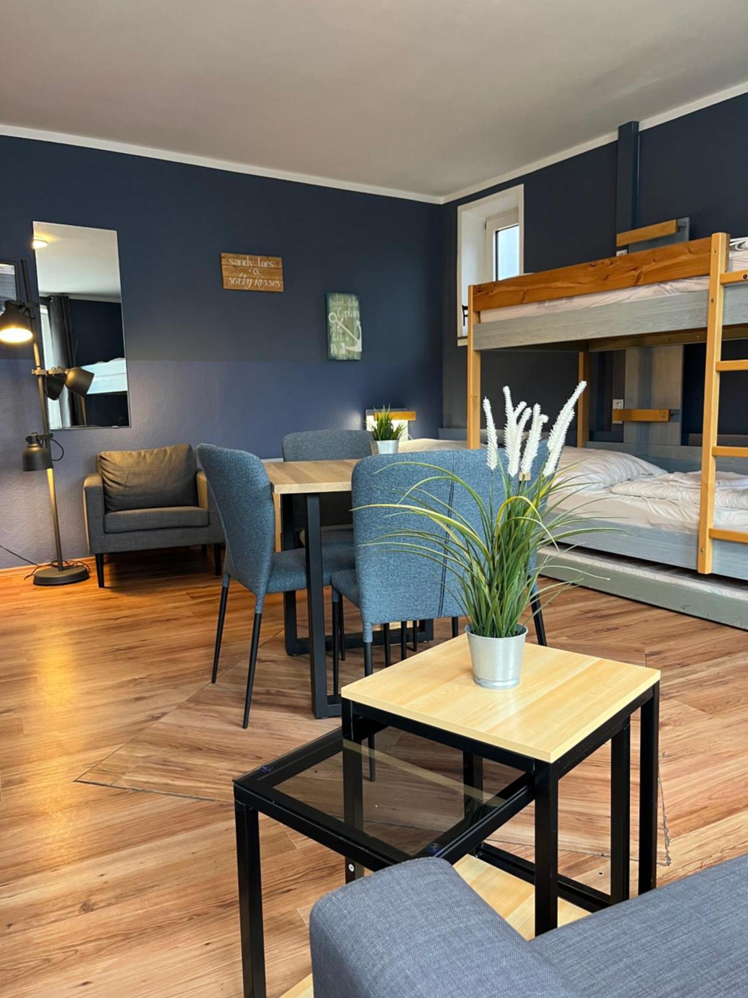 Blue Doors Hostel Ktv روستوك المظهر الخارجي الصورة