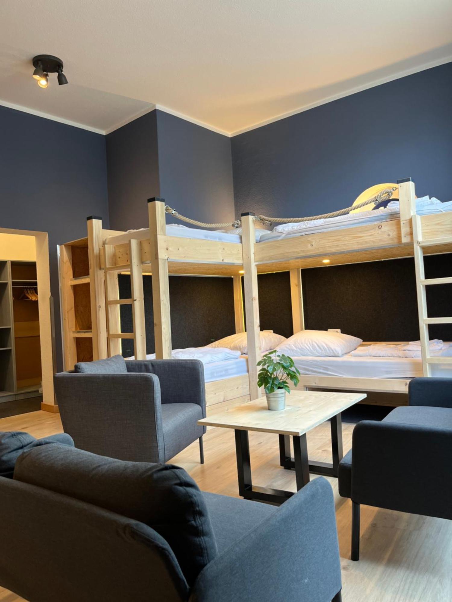Blue Doors Hostel Ktv روستوك المظهر الخارجي الصورة