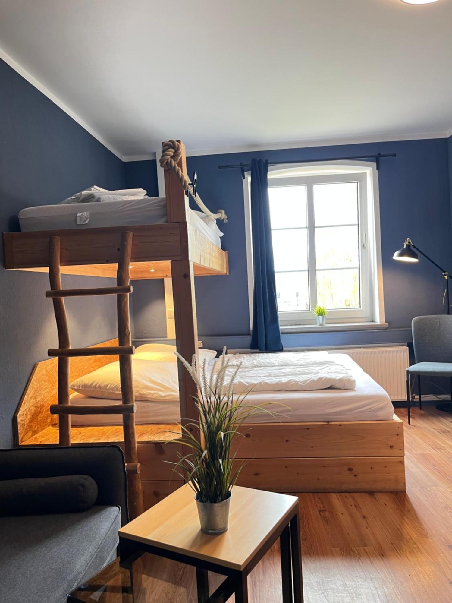 Blue Doors Hostel Ktv روستوك المظهر الخارجي الصورة