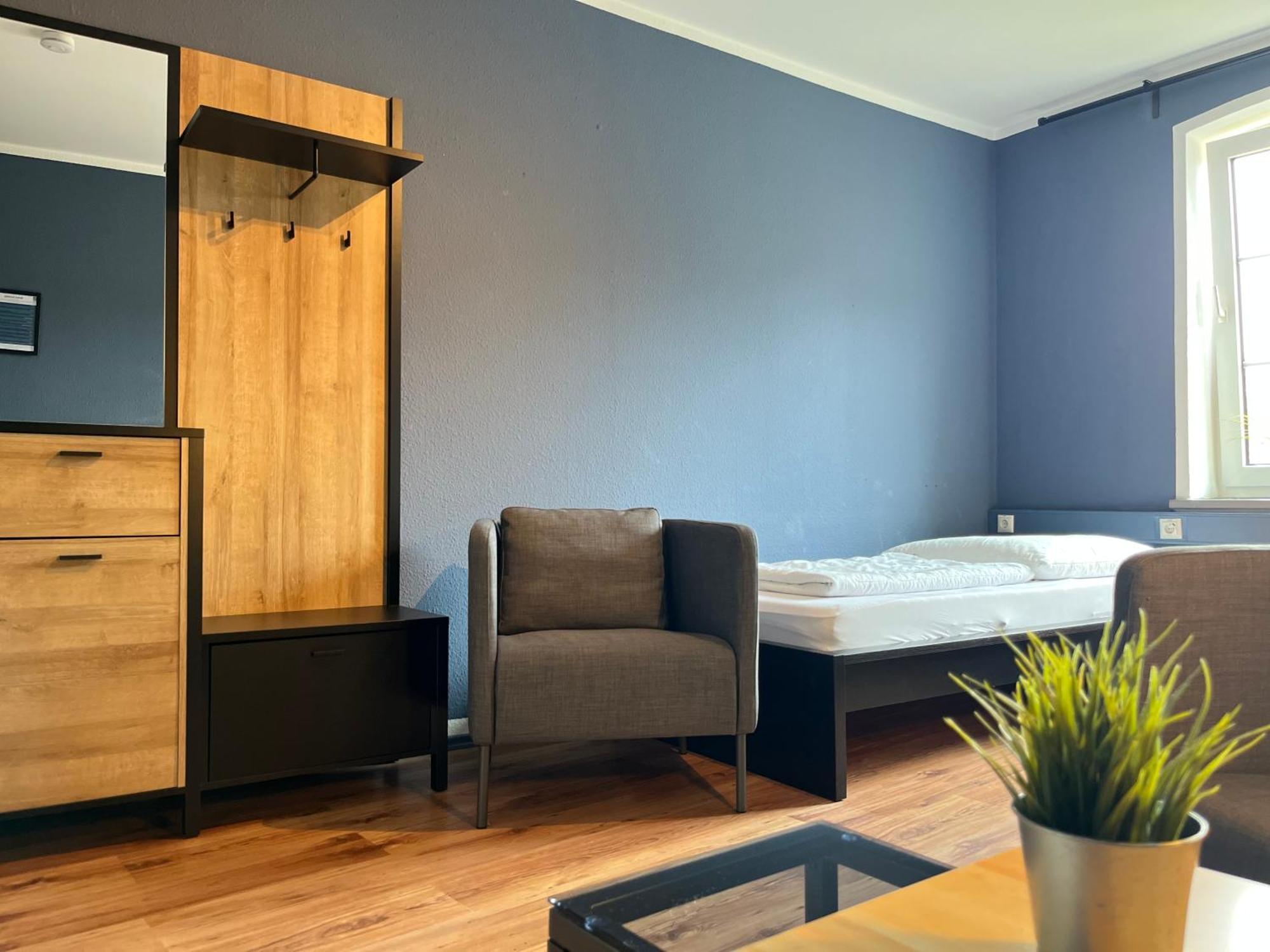Blue Doors Hostel Ktv روستوك المظهر الخارجي الصورة